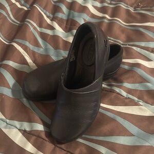 EUC KEEN BLACK LEATHER CLOG SHOES Size 38/7.5